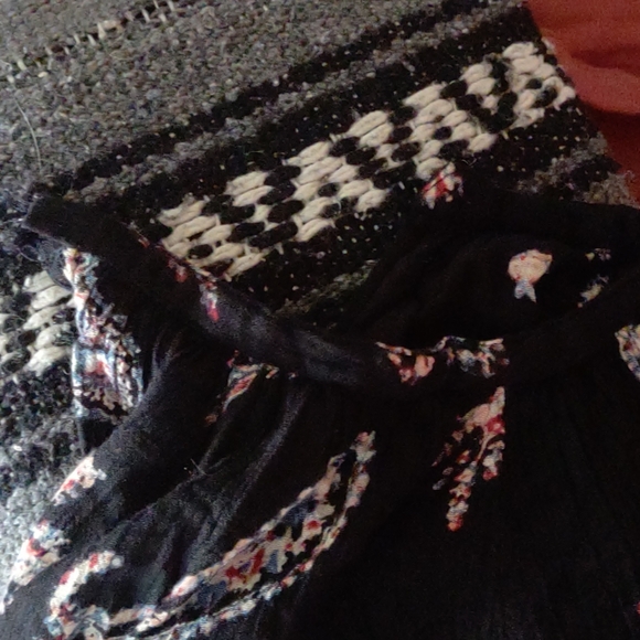 Medium Multicolor And Black Paisley Blouse Top - Picture 10 of 17